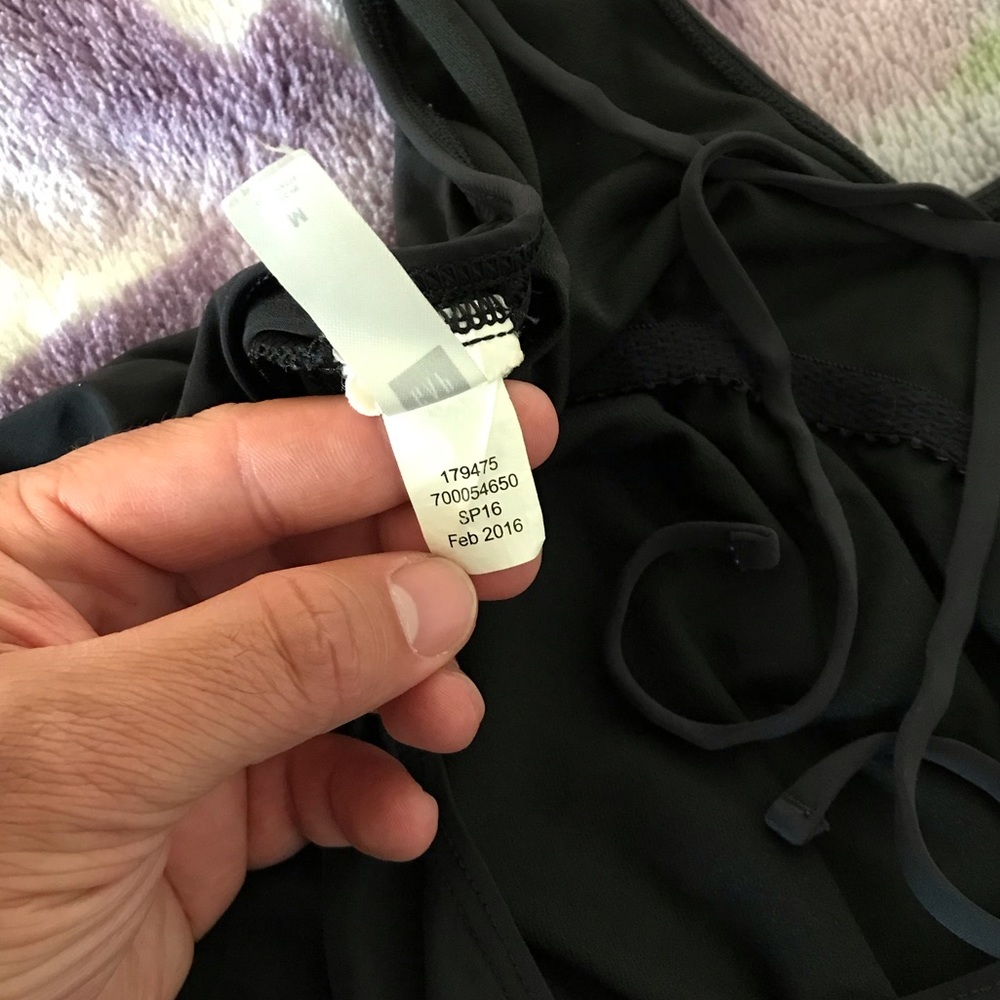 GAP Halter One-Piece - Picture 6 of 8